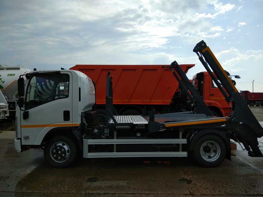 Бункеровоз МКБ 7017 Z2 на шасси Isuzu NQR 90